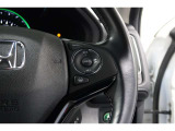 Hondaセンシングの機能のひとつ、アダプティブクルーズコントロール付!アクセルから足を離しても設定したスピードと前車との車間を保ち走行してくれます!車線維持もアシスト☆高速道路で疲労軽減ですね☆