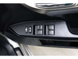 運転席ドアスイッチ回りの画像です。