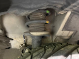 お車を安心してお乗りいただく為には、足回りの定期点検が欠かせません。サービスサポート(有償保証)では無料点検もご提供しており、安心のカーライフをお過ごしいただけるサポート体制が整っています。