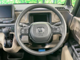 【ステアリングスイッチ】運転中、前方から目線をそらすことなく、オーディオ等の操作が可能な便利機能!安心&快適なドライブを演出してくれます♪