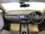 フロントガラスが大きく、ワイドな視界で運転もしやすくなるように設定されています。