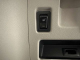 運転席シートヒーター装備