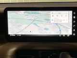メーカーナビ12.3インチの大型ディスプレイ・Google搭載となり、ナビゲーションはもちろん普段スマートフォンで楽しんでいる情報やエンタメもシームレスに車内へコネクト。