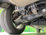 お車を安心してお乗りいただく為には、足回りの定期点検が欠かせません。サービスサポート(有償保証)では無料点検もご提供しており、安心のカーライフをお過ごしいただけるサポート体制が整っています。