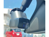 急いで外出!!そんな時でも降車前にササっと身だしなみをチェック!あると便利な装備品です。