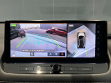 前後左右4つのカメラで、上から見たような映像をお届け、駐車時も安心、アラウンドビューモニター付(肉眼では確認し辛い左前の映像に切り替えることも可能です)。