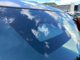 【衝突被害軽減ブレーキ】前方の車両や歩行者を検知し、ブザー音や表示によって警告!衝突の可能性が高まるとブレーキ踏力をアシストしてくれますが、あくまでもサポートですので運転手の判断・操作が大事です☆