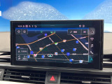 ●純正ナビ:一体感のあるナビは、高級感ある車内を演出してくれます。オーディオ機能も充実しておりますので、運転もより楽しめます♪