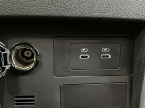 USB電源を装備してます。スマホやタブレットの充電に便利です♪