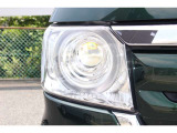 LEDヘッドライトで夜間の視認性も高く、更にオートライト搭載で、車外の明るさを感知し自動でライトを点消灯します。またエンジンOFFにすれば一緒に消灯し、消し忘れやトンネル走行時などに非常に重宝します!