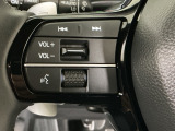 ステアリングリモコンは、運転中でも簡単に音量調整やチャンネル変更もできます!わき見運転防止にもつながるので安心です♪