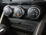 【オートエアコン】これなら車内温度を一定に保ちやすく過ごしやすいです。