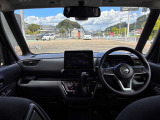 ブラックを基調とした上質な車内インテリアです!