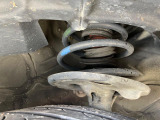 お車を安心してお乗りいただく為には、足回りの定期点検が欠かせません。サービスサポート(有償保証)では無料点検もご提供しており、安心のカーライフをお過ごしいただけるサポート体制が整っています。