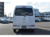 まごころクリーニング施工後納車致します。1全席シートクリーニング2内容パネル汚れ落とし3エンジンルーム洗浄4アルミホイール洗浄5室内消臭、除菌、抗菌6ラッピング計6点を実施して清潔な状態でございます