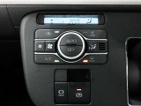 保険の加入・ローンの手続き・定期点検・定期メンテナンス・鈑金修理などお車に関すること全てに対応しております。