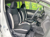 ドライバーによって運転しやすいポジションは異なり、あの車はどうなのか不安なこともありますよね。気になるお車は店頭で乗り込んでご確認いただけます♪