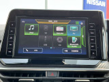 Bluetooth対応の日産純正ナビなのでスマホの音楽を車内で聴けるのでお出かけの時もお気に入りの曲を聴きながらノリノリドライビング♪