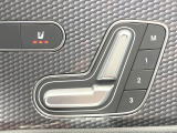 ●パワーシート:シート位置の&ldquo;前後と背もたれの&ldquo;角度の微調整が可能となります。手動設定のシートよりも、より細やかな設定ができるのがポイントです。