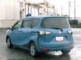 明るく広々、落ち着いた店内では、中古車のご検討・ご購入のほか、携帯電話(au)の購入等、様々なご相談に幅広く応えていきます♪