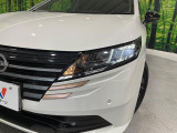 【LEDヘッドライト】悪天候や夜間走行時も良好な視界を確保し安心して運転できる高輝度LEDヘッドライトを装備!点灯速度が早く、消費電力も抑えられています。