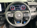 【ステアリングスイッチ】運転中、前方から目線をそらすことなく、オーディオ等の操作が可能な便利機能!安心&快適なドライブを演出してくれます♪