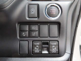 【電動スライドドア】電動スライドドアボタンで運転席からドアの開閉ができます