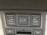 両側電動スライドドア付き、運転席にいながら開閉もラクラク