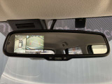 アラウンドビューが装備されていて狭し道での離合や車庫入れなどに役に立ちます