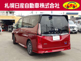デュアルバックドアで後ろが狭い場所でも開閉が可能!さらに軽々と開け閉めできます★