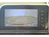 バックガイドモニターで、後方を確認しながら安心して駐車することができます。運転初心者も熟練者も必須の機能ですよ!