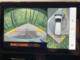 【パノラミックビューモニター】専用のカメラにより、上から見下ろしたような視点で360度クルマの周囲を確認することができます☆死角部分も確認しやすく、狭い場所での切り返しや駐車もスムーズに行えます。