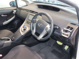 見通しのよいすっきりとした視界で、誰でも運転しやすいです。運転のしやすさは疲れにくさにも繋がりますよ♪