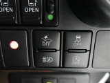 安全運転を支援する機能が付いてます。詳しくは店舗スタッフまでお尋ね下さい。