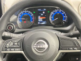 【メーター】メーター内のカラーディスプレイには運転をサポートするさまざまな情報を表示!