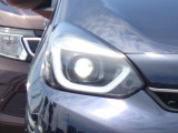 ★LEDヘッドライト搭載★ 白っぽく光る明るく省電力なLEDライト!先進的な白い輝きでフロントフェースを引き締めます☆