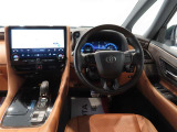 見通しのよいすっきりとした視界で、誰でも運転しやすいです。運転のしやすさは疲れにくさにも繋がりますよ♪