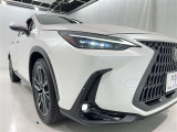 フォグランプ装着車です。暗い夜道の車両前方を明るく照らします