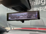 『スマートルームミラー』ミラーだけじゃない!荷物をたくさん積んでいても映像で見ることができ、後方確認バッチリ!