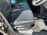 シートリフター付きなので様々な体格の方が運転できます!