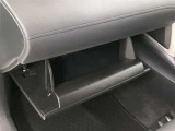 助手席前のグローブボックスです!