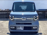 自社整備工場で点検整備をおこなってからお渡ししています。車検が残っている場合は『12ヶ月点検整備』を、車検整備付きの場合は『車検整備』をおこないます。整備費用は車両本体価格に含まれています。