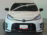 レーダークルーズコントロール(全車速追従機能付)付きです。車速に応じて追従支援してくれるので、ロングドライブも快適です。詳細は販売店スタッフまでおたずねください。