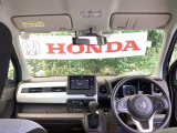 フロントガラスが大きく、ワイドな視界で運転もしやすくなるように、設計されています。