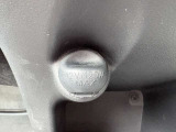 4WD/ワンオーナー/純正オーディオ/CD/ラジオ/AUX/キーレスキー/エアコン/フルフラットシート/アクセサリーソケット/取扱説明書/メンテナンスノート
