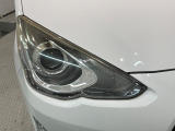 LEDヘッドライトは、点灯の瞬間から最大光量を発揮し、突然暗くなるトンネルなどでの安定感を高めます。