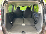 普段のお買い物や通勤、送迎等に十分な荷室スペースを確保しております。セカンドシートを倒すと、大きな荷物の積載も可能です♪