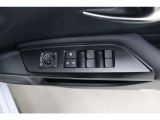 運転席ドアスイッチ回りの画像です。
