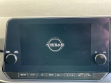 【メーカー純正9型ナビ】インテリアに溶け込むスタイリッシュな「専用設計」メーカーナビを装備♪視認性や操作性など基本性能にも優れ、より上質なカーライフをお楽しみいただけます。