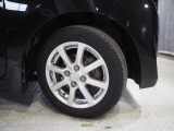 実車はアルミホイール組みの夏用タイヤを装着しています。